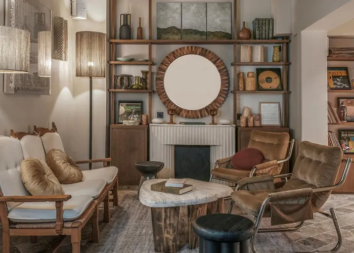 Suzie BlueHotel Parijs